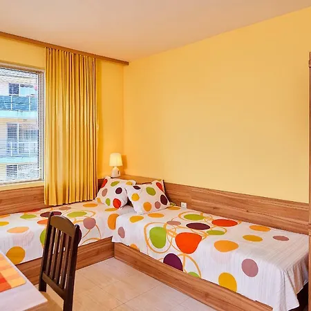 Апартамент Ния Apartment Pomorie